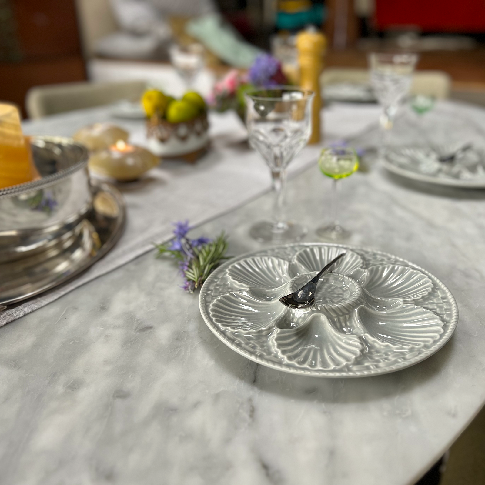 Grey 'Longchamp' Oyster Plates