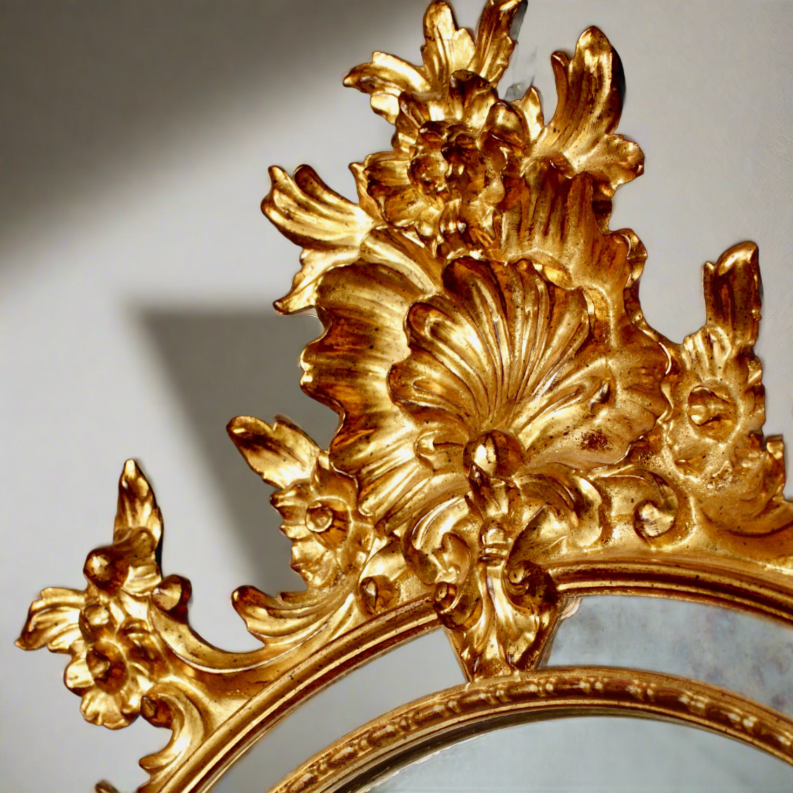Gold Gilt Wood Decorative Mirror