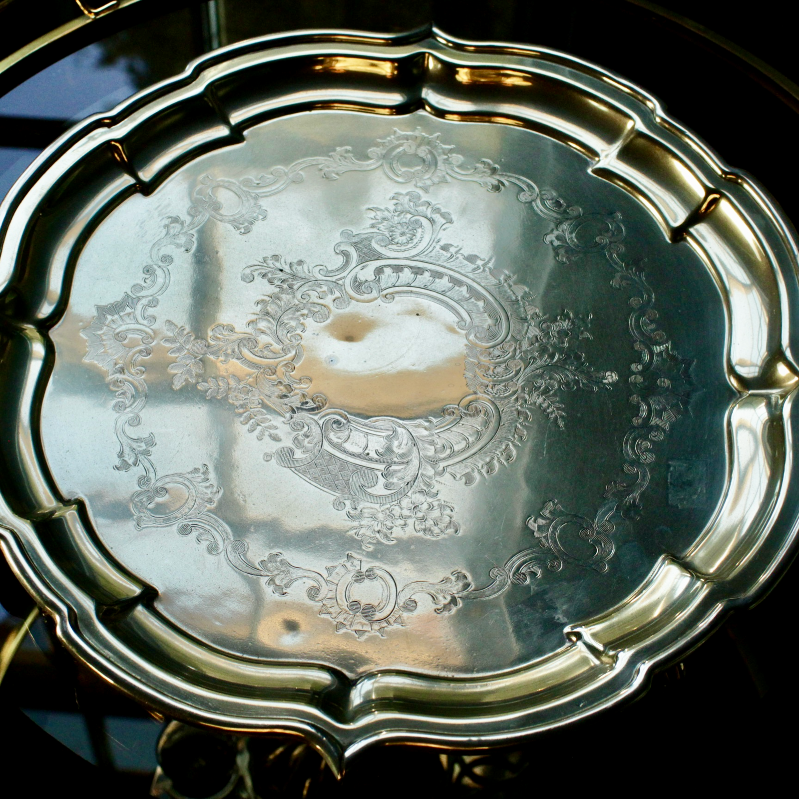 Silver Plated Cavalier Serving Drinks Tray Round with Scalloped Edges